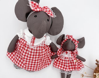 Mama and baby handcrafted linen elephant plush chubby shape Elephant doll with removable dress Customize handmade toys stuffed elephant gift