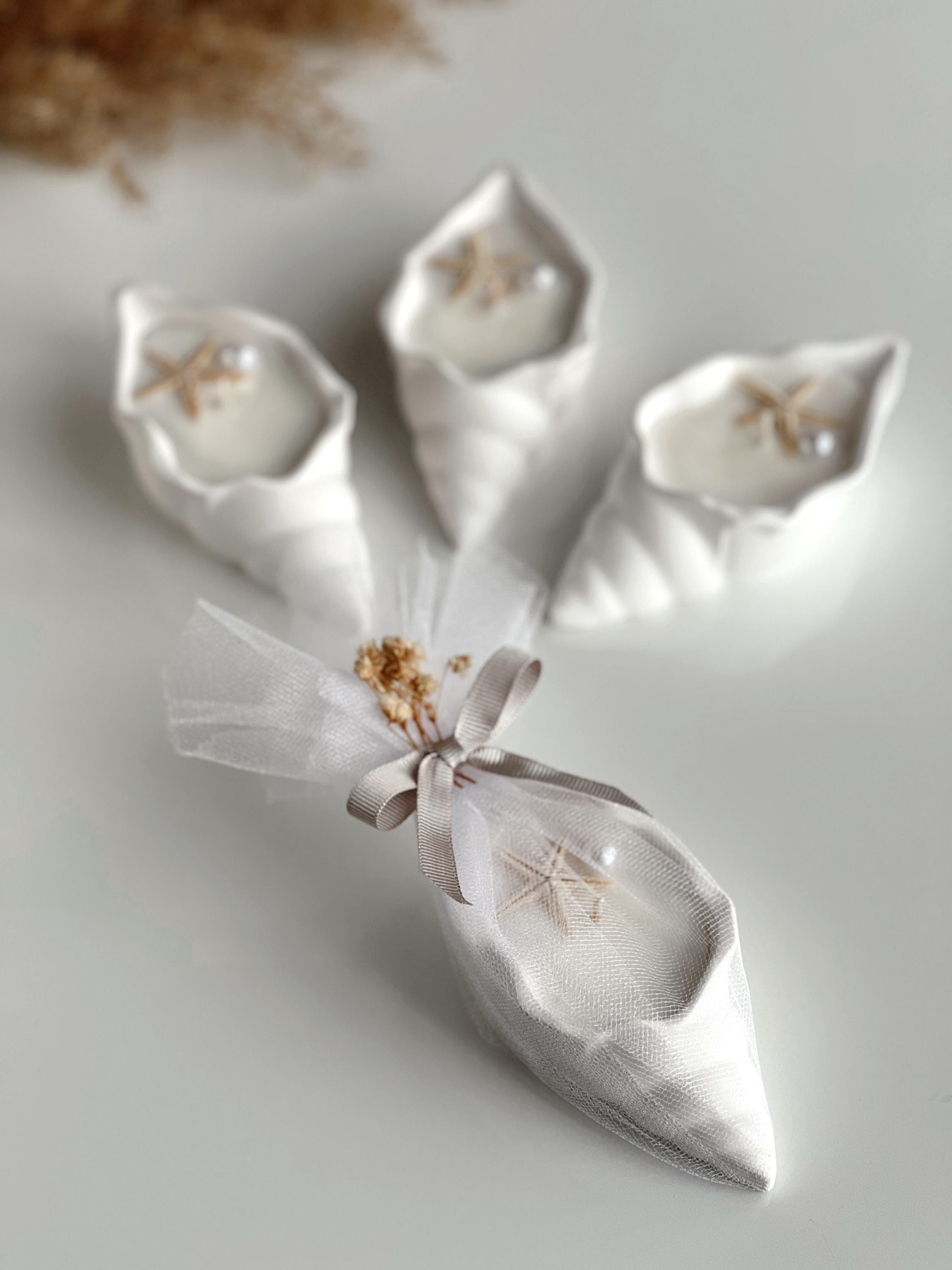Shell Favour Personalized Oyster Shell Candle Favor, Beach Wedding Gift With Pearl ...