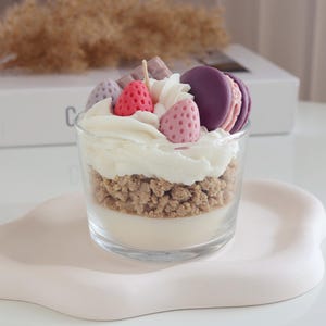 Handmade Scented Food Candle with Whipped Cream, Strawberry Chocolate Dessert Soy Candle, Realistic Dessert Candle, Birthday Gift