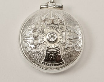 Silver Locket - Medium