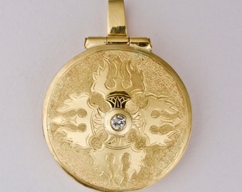 Locket, Hand Crafted in Gold with Diamond