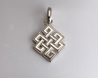 Buddhist Endless Knot pendant |  Sterling Silver 925