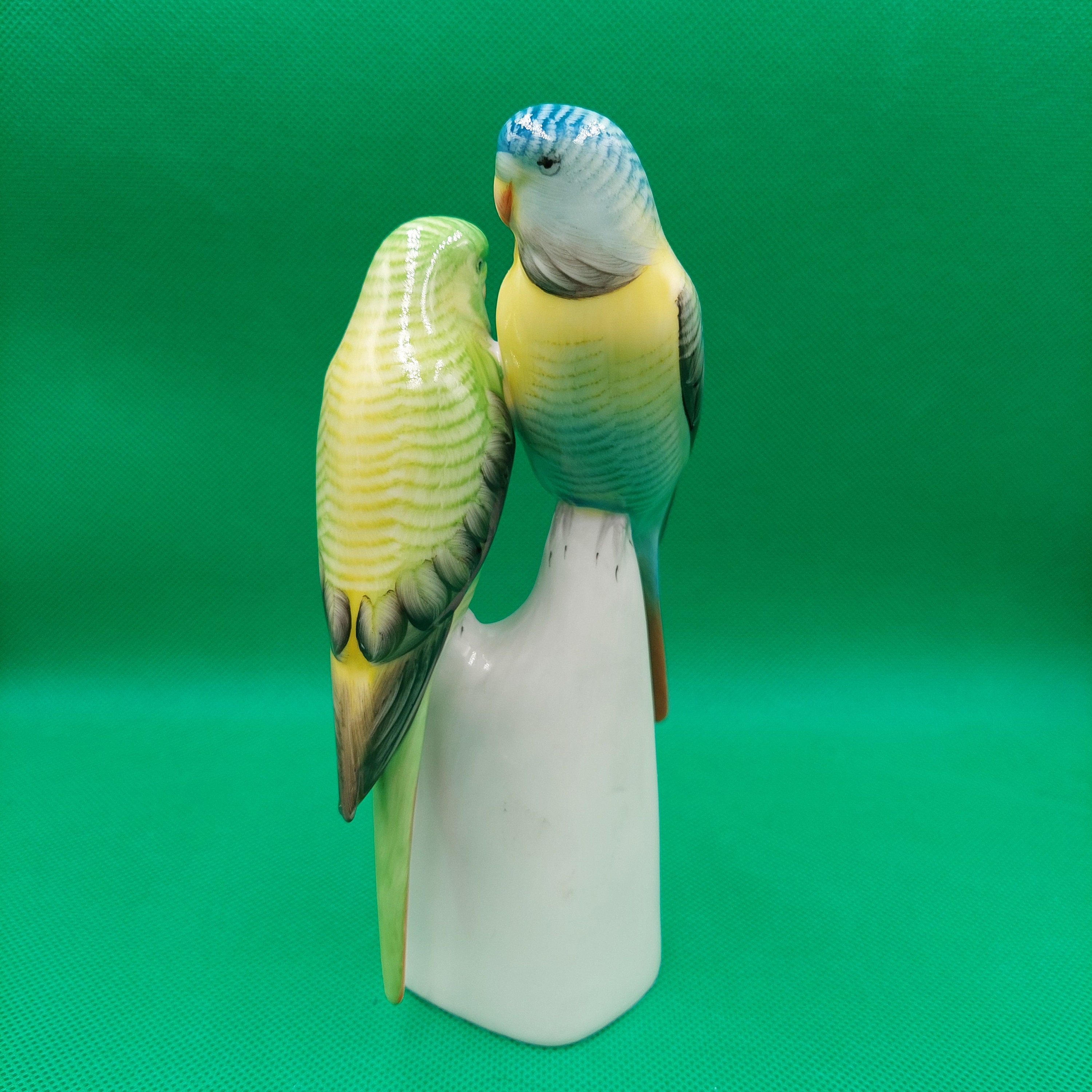 VINTAGE BUDGIE PARROT Mcm Porcelain Pair of Parrot Parrot Couple