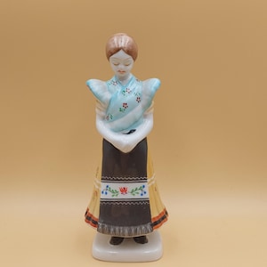 HOLLOHAZA/ホロハーザ、スカロップバスケット織りフローラルティーセット