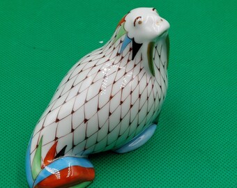 MORSSE EN PORCELAINE VINTAGE - Figurine en porcelaine du milieu du siècle - Porcelaine Hollóháza hongroise - Rare - Peint à la main - des années 1990