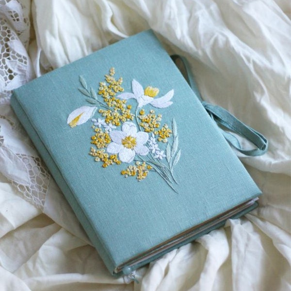 Custom Hand Embroidered Notebook, Handmade Fabric Notebook, Custom diary, Daisy Notebook, Fabric Hard Cover Journal, Personalized Notebook