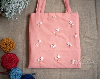 Hand embroidered floral tote bag/flower cotton embroidery bag/Personalized tote bag with zipper/Personalized bags for women/mother's daygift