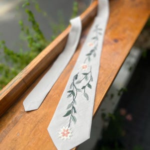 Custom Embroidered Tie, Hand Embroidered Tie, Floral Embroidered Tie, Father of the Groom gift, Best Men Gift, Bridal Gift, Father Gift