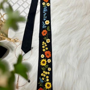 Hand Embroidered Tie, Floral Embroidered Tie, Father of the Groom gift, Best Men Gift, Bridal Gift, Father Gift, Father Of The Bride