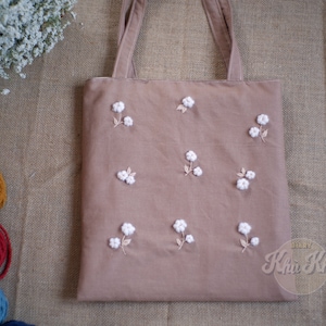 Embroidered tote bag / Eco-friendly linen bag / Hand embroidered floral tote bag / flower cotton embroidery bag / Personalized tote bag