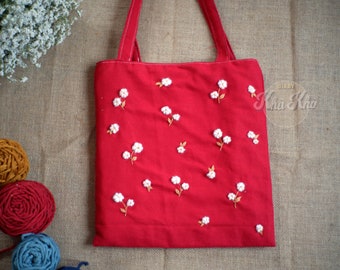 Hand embroidered floral tote bag / flower cotton embroidery bag / Personalized tote bag with zipper/ Personalized bags for women/ 34x36cm
