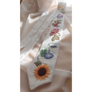 Hand Embroidered Tie, Floral Embroidered Tie, Father of the Groom gift, Best Men Gift, Bridal Gift, Father Gift, Father Of The Bride