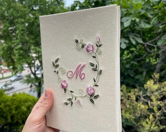 Caderno bordado à mão personalizado, caderno de tecido feito à mão, diário personalizado, caderno Daisy, diário de capa dura de tecido, caderno personalizado