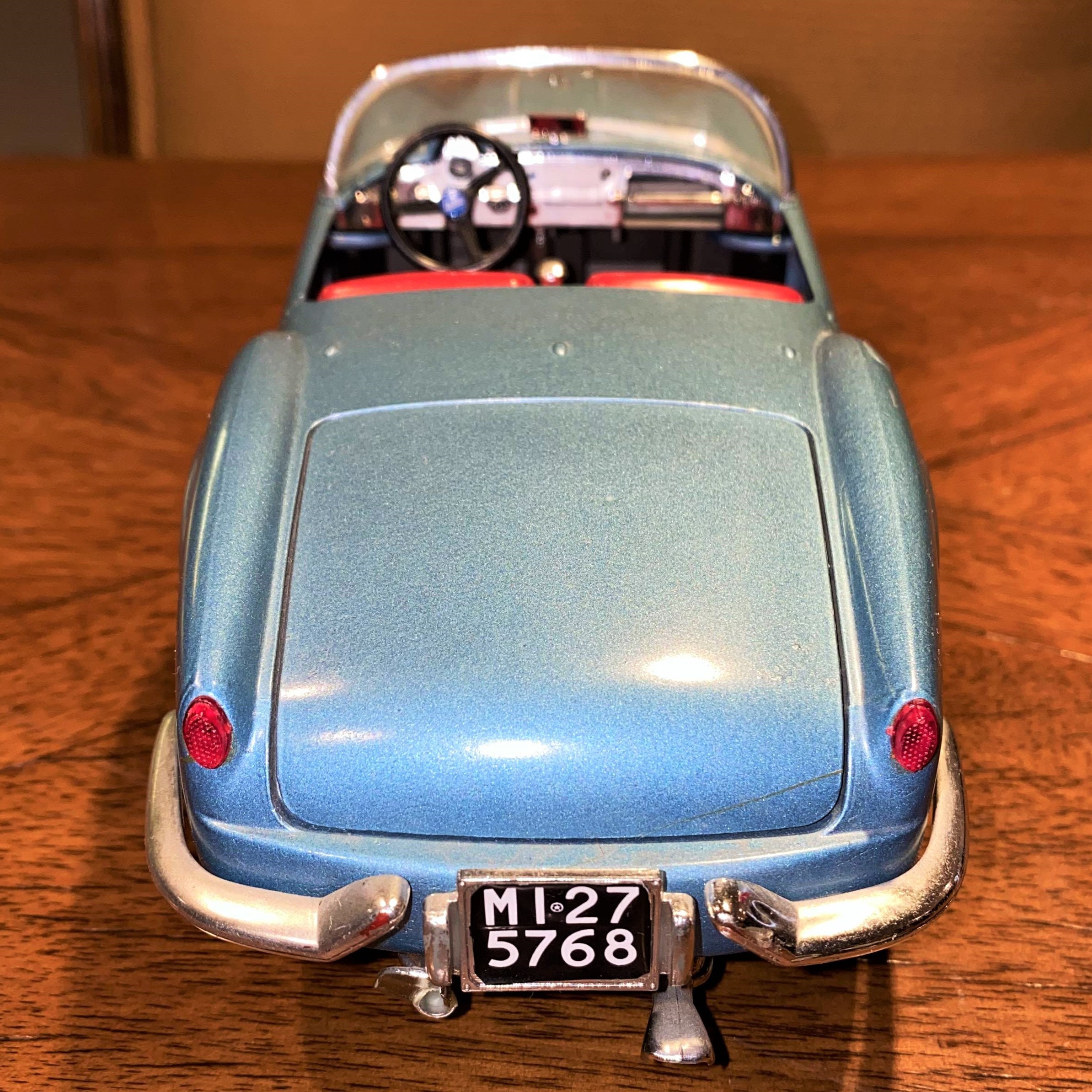 Bburago Lancia Aurelia B24 Spider 1955 Blue Model Car 1/18 Scale