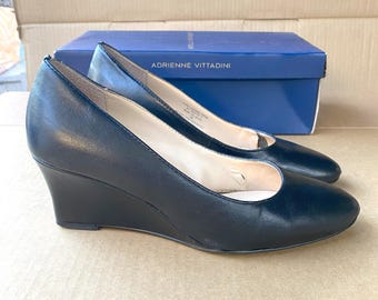 Adrienne Vittadini Rosie Schwarz Leder Wedges Almond Toe Größe 6-1/2 M