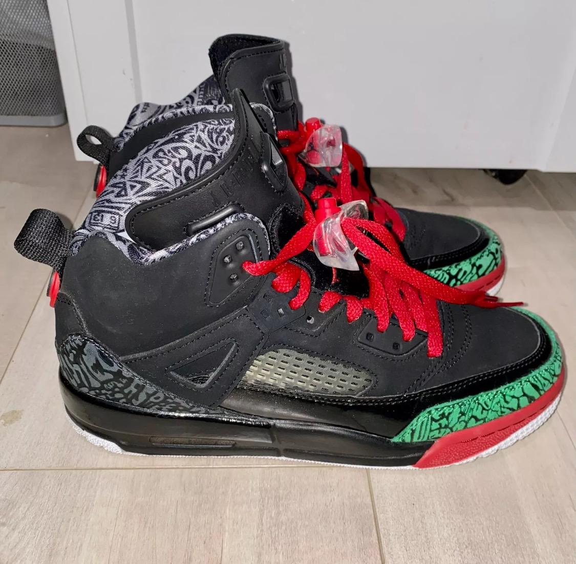 Air Jordan SPIZIKE OG RETRO Black/Varsity Red - Taille 6 ans -- Occasion