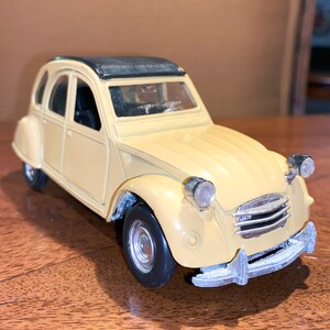 Vintage Polistil Citroen 2cv Model Car 1:25 Scale