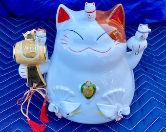 Nekokaya Honpo Dokakudo Maneki Cat Hucha, grande