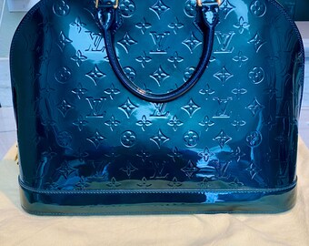 Louis Vuitton Bleu Nuit Vernis ブルーニュイ Louis Vuitton Bleu Nuit Vernis ブルーニュイ