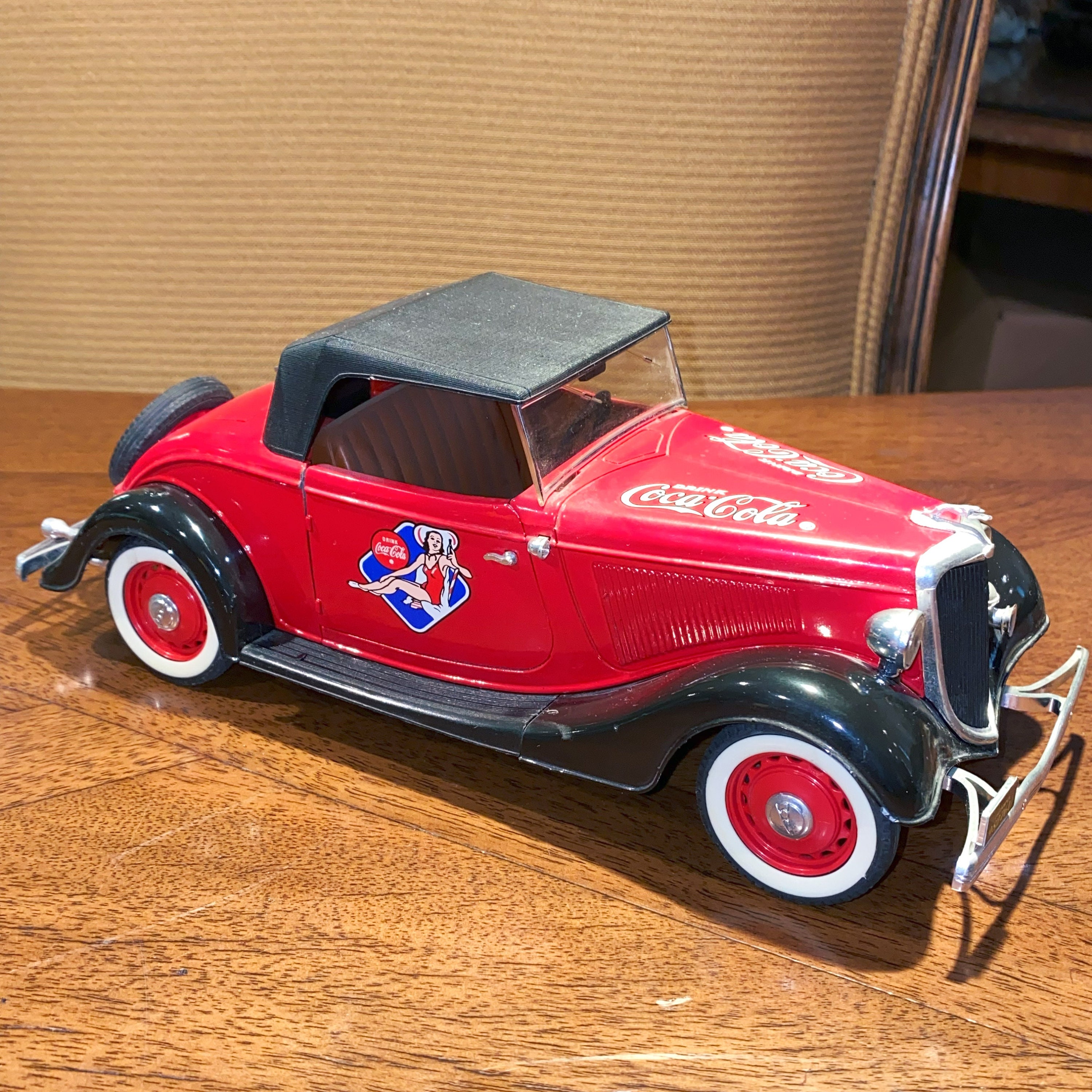 希少】SOLIDO 1936 FORD V8 TEXACOレッカー1/18赤 希少】SOLIDO 1936