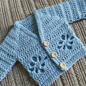 Daisy baby cardigan crochet pattern