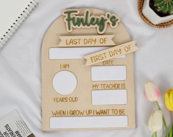 Interchangeable First & Last Day of School Photo Prop, Customized Dry Erase School Board, School Milestone Keepsake, Photo Prop Sign for Kid