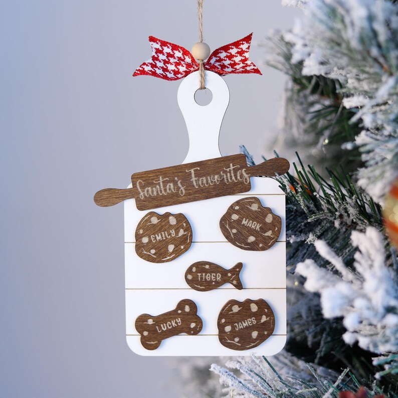 Custom 115 Names Gingerbread Tray Ornament, Unique Family Christmas