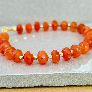 8-9MM Natural Carnelian Clasp Bracelet Red Carnelian Gemstone Beaded Bracelet - Carnelian Birthstone Crystal Yoga Bracelet + Gift Pouch