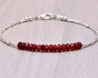 Bracciale con granato, gioielli placcati in oro o argento sterling, pietra portafortuna di gennaio