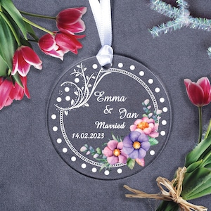 wedding ornaments, custom ornaments, wedding favors, custom wedding favors, wedding guest favor, acrylic label, wedding gifts, wedding decor