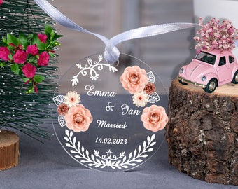 Custom Acrylic Wedding Ornament: Personalized Wedding Favor