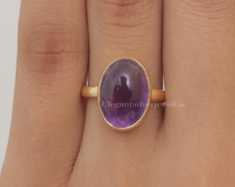 Anillo de amatista / Anillo de plata maciza chapado en oro de 18 k / Anillo con piedra natal de febrero / Anillo bohemio hecho a mano / Joyería hippie / Regalo para ella