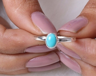 Anillo de turquesa de Arizona / Anillo de plata de ley 925 / Anillo ovalado / Anillo hecho a mano / Anillo con cristal curativo / Joyería boho / Regalo para ella