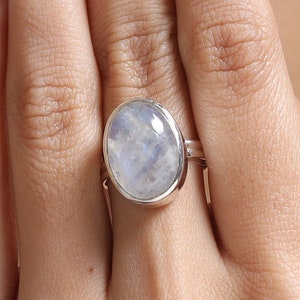 Rainbow Moonstone Ring / 925 Sterling Silver Ring / Gemstone Ring / Boho Handmade Ring / June Birthstone Ring / Moonstone Silver Jewelry