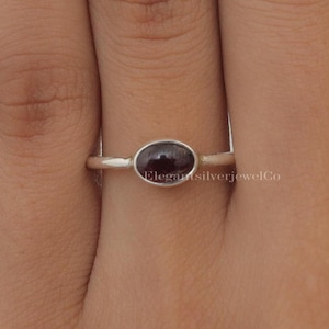 Garnet Ring / 925 Sterling Silver Ring / January Birthstone / Handmade Ring / Natural Gemstone Jewellery / Minimalist Ring / Gift For Her