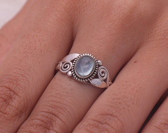 Aquamarine Ring / 925 Sterling Silver Ring / Healing Crystal Ring / Handmade Jewelry / Dainty Ring /  Elegant Ring / Ring For Women