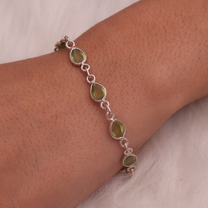Peridot Bracelet / 925 Sterling Silver Bracelet / August Birthstone Bracelet / Adjustable Jewelry / Handmade Bracelet / Bracelet For Women