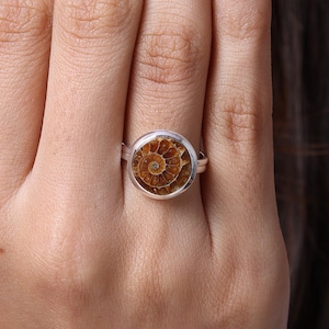 Ammonite Ring / 925 Solid Sterling Silver Ring / Round Shape Ring / Crystal Ring / Women Silver Jewelry / Boho Ring / Gift for Her