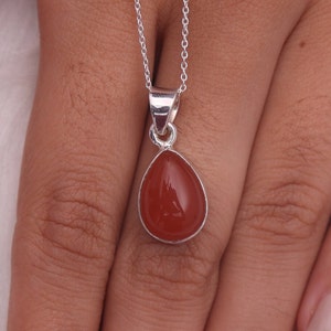 Carnelian Pendant / 925 Sterling Silver Pendant / Natural Gemstone Pendant / Handmade Necklace / Crystal Jewelry / Minimalist Pendant