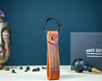 Personalized Leather Keychain – Handmade Gift for Men & Women | Premium Italian Leather | Custom Initials | Keychain N17 - Wax Olmo
