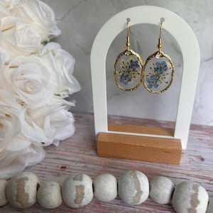 Forget Me Not and Queen Anne&#39;s Lace Earrings, Resin Real Pressed Flower Jewerly, Gold, Earrings for Women, Gift for Her, Birthday