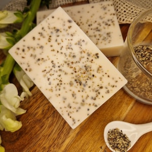 Handmade Black Pepper and Vanilla Soap 100g, SLS Free, Natural Soaps, Chemical Free Soap, Relaxing Gifts, Soap Bars, Gifts For Him