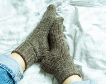 Knitting Pattern | Classic Knit Socks Pattern | Beginner Friendly (PDF Pattern)