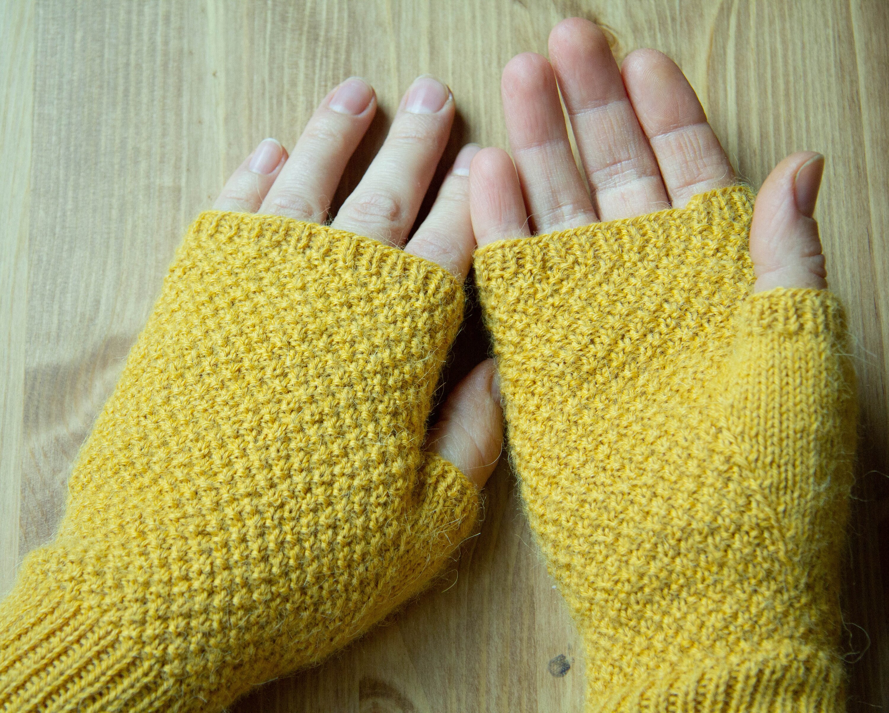 Fingerless Gloves Knittinng Pattern for Beginners Minimalist Etsy
