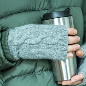 Muster Armstulpen | Armstulpen mit Zopfmuster stricken (PDF-Muster)
