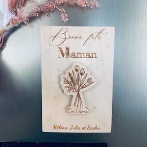Mazzo di fiori magnetico in legno personalizzato con biglietto per la festa della mamma, sempre in legno. Festa della mamma, festa della nonna