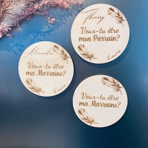 Magnet request godfather godmother, personalized wooden decoration. Pregnancy announcement, original birth announcement