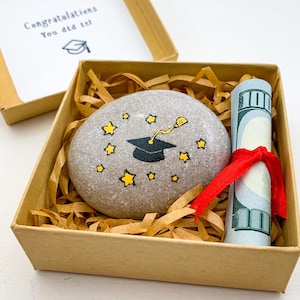 Personalisiertes College-Abschlussgeschenk für Sohn Neffe Enkel Bruder Patensohn Einzigartiges Geschenk für ihn Abitur Schönes gutes graduiertes Andenken