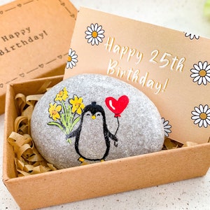 Gepersonaliseerde 25e verjaardagscadeau voor haar dochter zus vrouw vriend 25 jaar oude verjaardagsideeën, pinguïn bloemen gelukkige 25e verjaardag