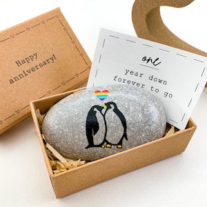 Regalo personalizado para el primer aniversario de lesbianas, para el aniversario de parejas homosexuales, tarjeta de primer aniversario de bodas para esposas lesbianas, primer aniversario LGBT wlw